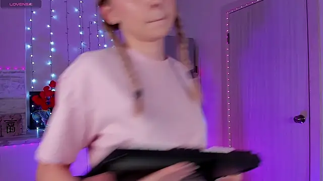 Alexa Osborn online show from 03/10/25, 01:00