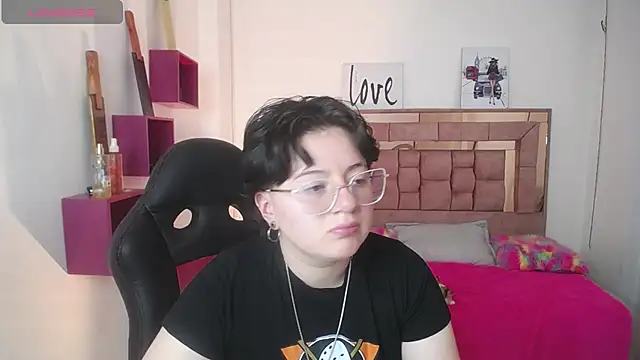 safyka online show from 11/15/25, 12:47