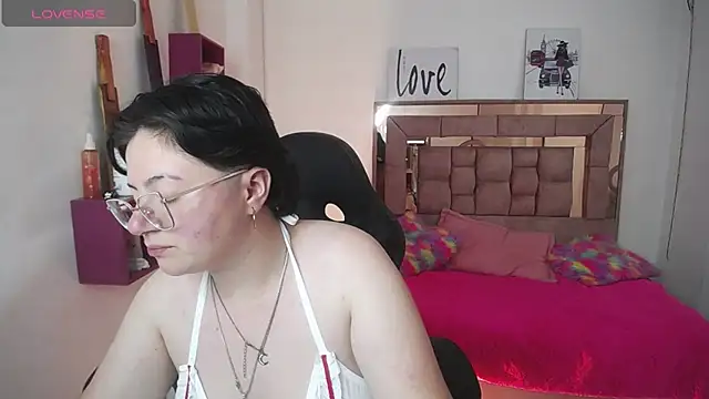 safyka online show from 11/10/25, 03:00