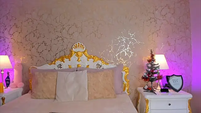 ScarlettWallace online show from 11/28/25, 05:57