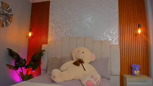 ScarlettWallace online show from 04/09/26, 07:20