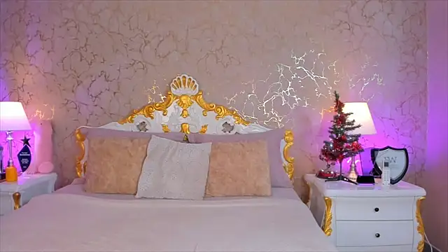 ScarlettWallace online show from 12/22/25, 08:20