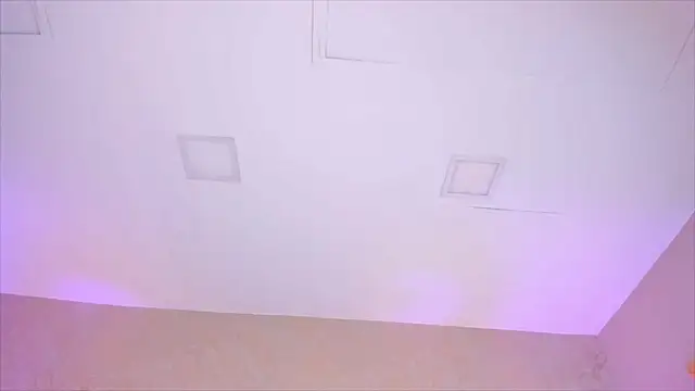 ScarlettWallace online show from 12/15/25, 08:36