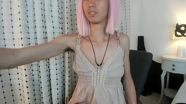 loverisu-coral online show from 12/05/25, 08:06