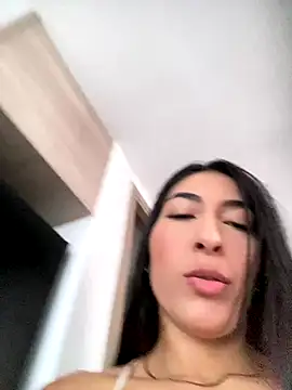 Snapshot of AshleyG_222 chatting on 10/10/25, 05:36 AshleyG 222 online show from 10/10/25, 05:36