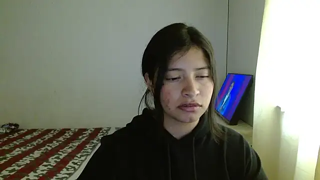 Snapshot of saralo__ chatting on 04/05/26, 07:53 saralo online show from 04/05/26, 07:53