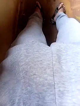 Snapshot of Poptrezegostoso chatting on 10/04/25, 06:31 Poptrezegostoso online show from 10/04/25, 06:31