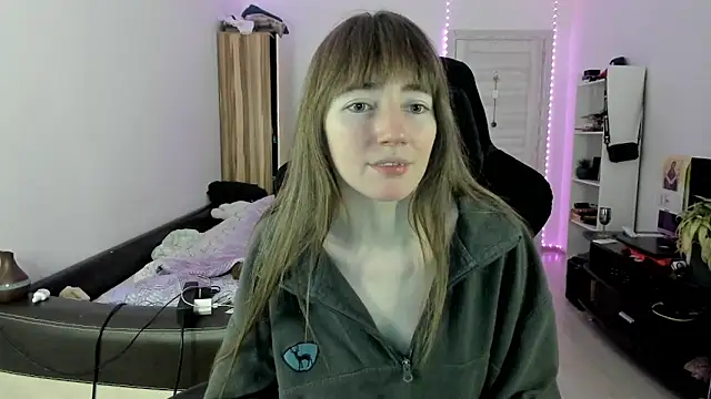 Snapshot of bekkawell chatting on 10/30/25, 05:32 bekkawell online show from 10/30/25, 05:32