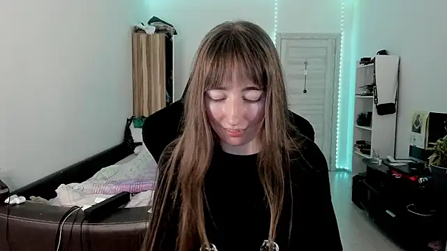 Snapshot of bekkawell chatting on 11/01/25, 02:44 bekkawell online show from 11/01/25, 02:44