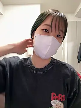 Snapshot of daiyo_kai_Gutara chatting on 06/22/26, 12:02 daiyo kai Gutara online show from 06/22/26, 12:02