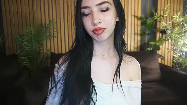 Snapshot of WildKittenX_ chatting on 09/30/25, 06:08 WildKittenX online show from 09/30/25, 06:08