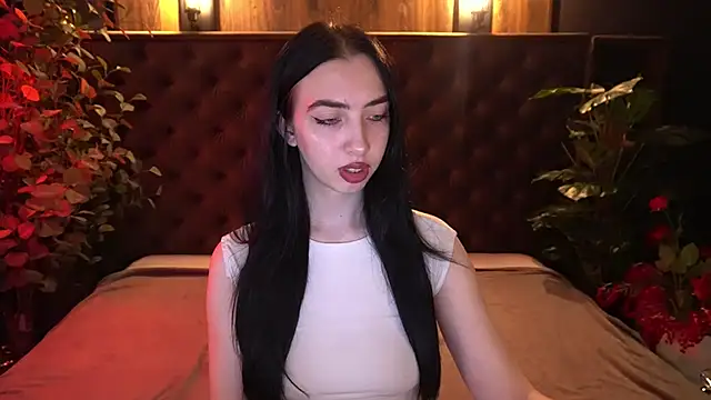 WildKittenX  online show from 04/21/26, 05:47