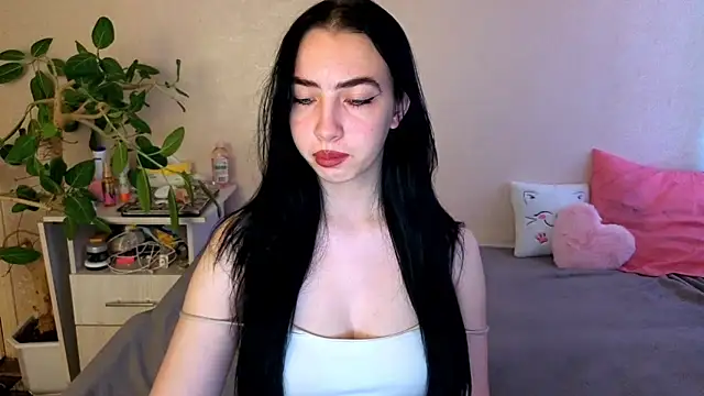 Snapshot of WildKittenX_ chatting on 06/21/26, 03:56 WildKittenX online show from 06/21/26, 03:56
