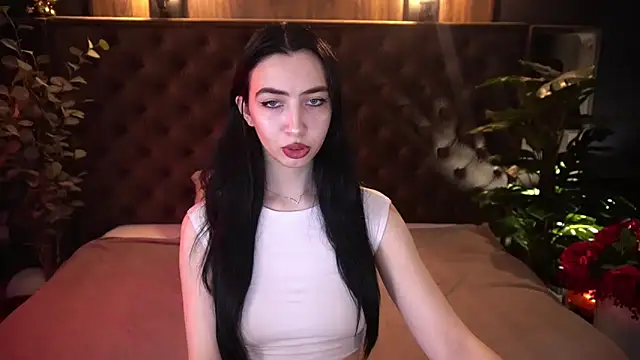 WildKittenX  online show from 03/15/26, 06:42