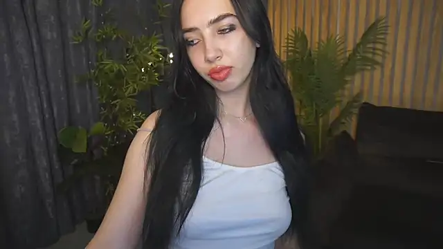 Snapshot of WildKittenX_ chatting on 10/06/25, 05:52 WildKittenX online show from 10/06/25, 05:52