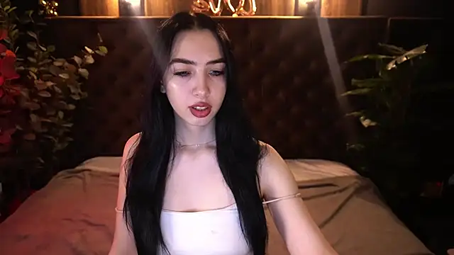 WildKittenX  online show from 02/17/26, 06:44