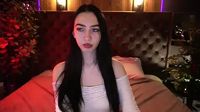 WildKittenX  online show from 02/07/26, 06:54