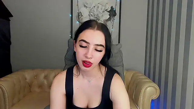 Snapshot of WildKittenX_ chatting on 03/08/25, 09:08 WildKittenX online show from 03/08/25, 09:08