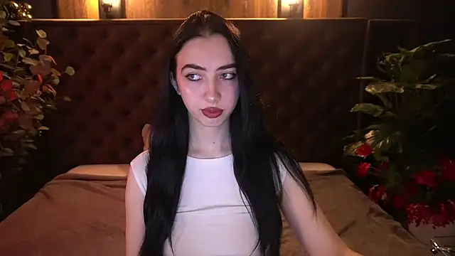 WildKittenX  online show from 04/16/26, 05:41