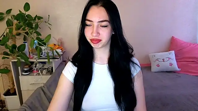 Snapshot of WildKittenX_ chatting on 06/10/26, 04:03 WildKittenX online show from 06/10/26, 04:03