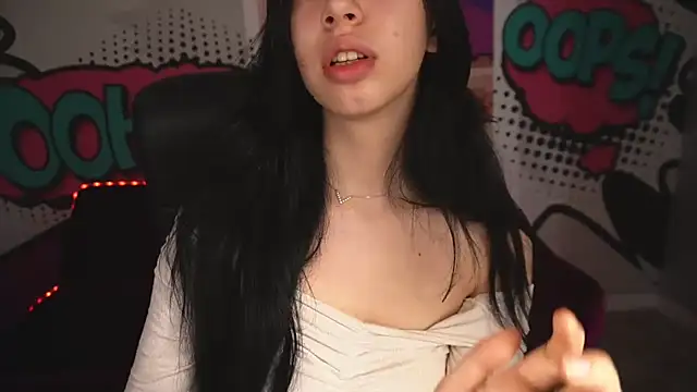 Snapshot of WildKittenX_ chatting on 09/24/25, 05:47 WildKittenX online show from 09/24/25, 05:47