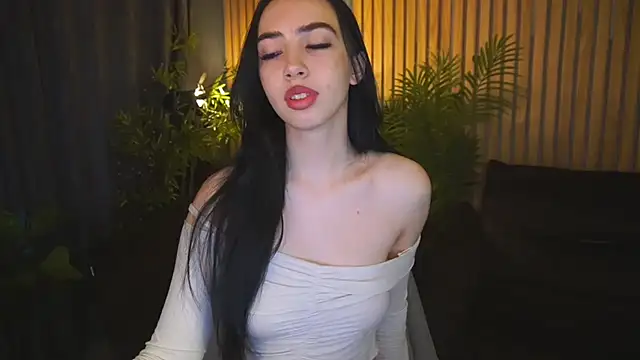 Snapshot of WildKittenX_ chatting on 10/21/25, 05:51 WildKittenX online show from 10/21/25, 05:51