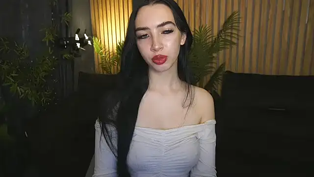 Snapshot of WildKittenX_ chatting on 10/14/25, 05:52 WildKittenX online show from 10/14/25, 05:52