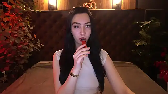 WildKittenX  online show from 05/06/26, 05:55