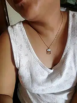 Snapshot of pallu_telgu_kannada chatting on 11/11/25, 05:24 pallu telgu kannada online show from 11/11/25, 05:24