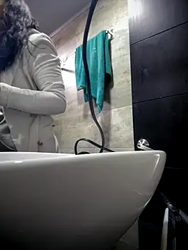 Mila LS online show from 11/10/25, 12:54