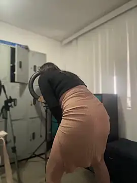 Mila LS online show from 10/12/25, 12:50