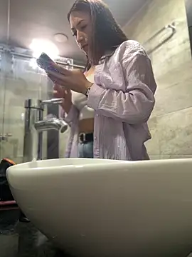 Mila LS online show from 09/14/25, 01:11