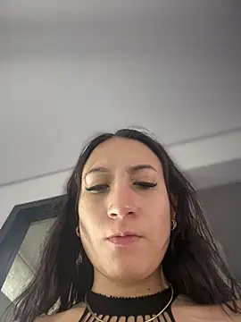 Mila LS online show from 12/19/25, 01:02