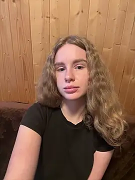 Snapshot of nemesidaM chatting on 12/18/25, 10:52 nemesidaM online show from 12/18/25, 10:52