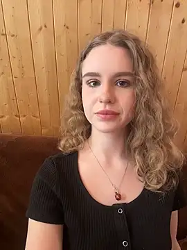 nemesidaM online show from 04/05/26, 10:33