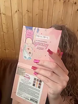 nemesidaM online show from 04/12/26, 10:07