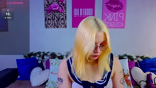 AuroraPrincess online show from 12/22/25, 01:11