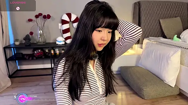 melana love online show from 12/20/25, 11:57