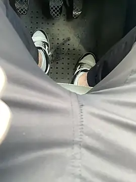 Smallcoco26 online show from 03/20/25, 02:21