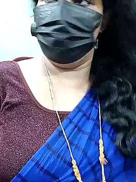 abinaya26 online show from 10/22/25, 08:19