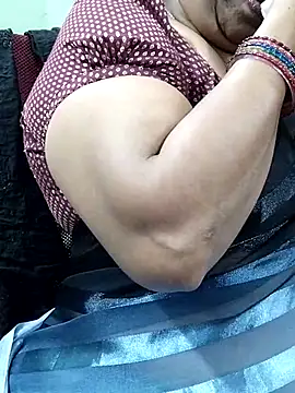 abinaya26 online show from 11/26/25, 01:11