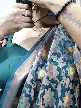 abinaya26 online show from 10/28/25, 08:02