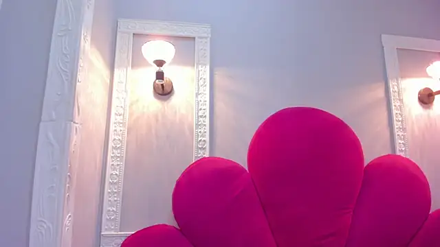 Snapshot of Bonniie_22 chatting on 10/27/25, 02:51 Bonniie 22 online show from 10/27/25, 02:51