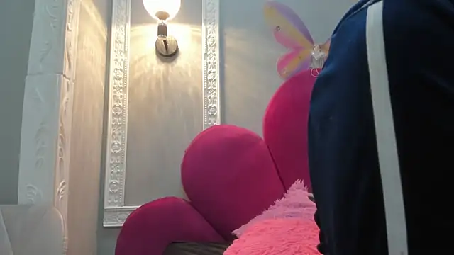 Snapshot of Bonniie_22 chatting on 11/14/25, 01:26 Bonniie 22 online show from 11/14/25, 01:26