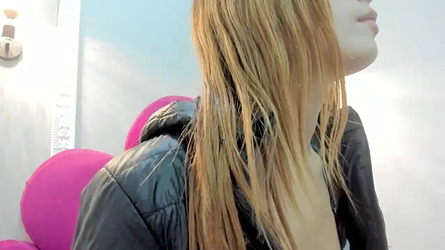 Snapshot of Bonniie_22 chatting on 02/07/26, 08:28 Bonniie 22 online show from 02/07/26, 08:28