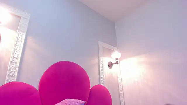 Snapshot of Bonniie_22 chatting on 10/15/25, 01:30 Bonniie 22 online show from 10/15/25, 01:30