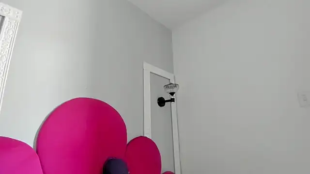 Snapshot of Bonniie_22 chatting on 10/24/25, 01:54 Bonniie 22 online show from 10/24/25, 01:54