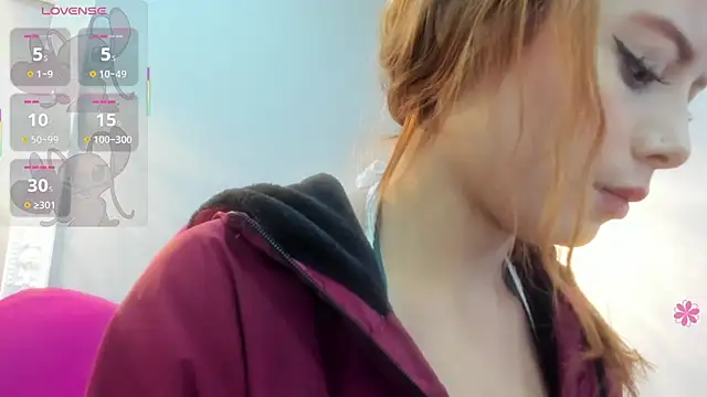 Snapshot of Bonniie_22 chatting on 12/02/25, 02:30 Bonniie 22 online show from 12/02/25, 02:30