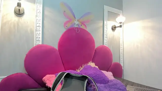 Snapshot of Bonniie_22 chatting on 11/13/25, 05:06 Bonniie 22 online show from 11/13/25, 05:06