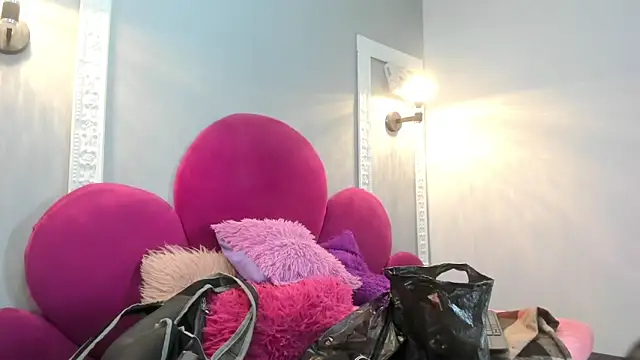 Bonniie 22 online show from 04/14/26, 07:19